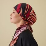 Dalgaların İçinde Bordeaux Dubbelzijdige Twill Zijden Hoofddoek