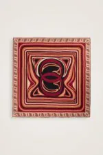 Dubbelzijdige twill-zijden hoofddoek bordeaux – Dalgaların İçinde, 94×94 cm - Afbeelding 2