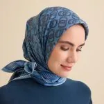 Twill-zijden hoofddoek indigo – Sarma Noor, 90×90 cm