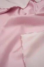 Dubbelzijdige twill-zijden hoofddoek poederroze-wit, 90×90 cm