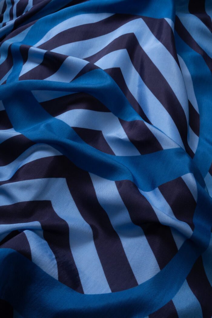 Cizgi Noor Blauw Viscose Sjaal - Afbeelding 4