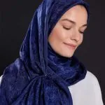 Glanzende jacquard sjaal marineblauw – Dama Logo