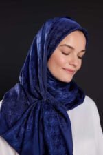 Dama Logo Marineblauw Shiny Jacquard Sjaal