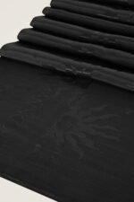 Gunes Dogarken Zwart Shiny Jacquard Sjaal - Afbeelding 4