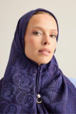 Dama Desen Donkerblauw Naia Hoofddoek 95x95