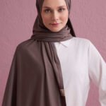 Nude colorway donkergrijze premium sjaal (70 x 180 cm)