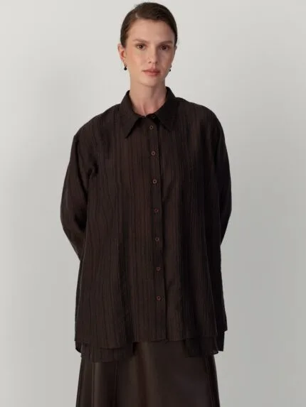 Overhemdblouse met veterdetail – bruin gestreept