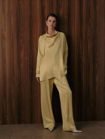 Pantalon met stiknaaddetail – geel